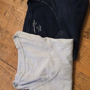 Universal Thread V-Neck Women's Tops